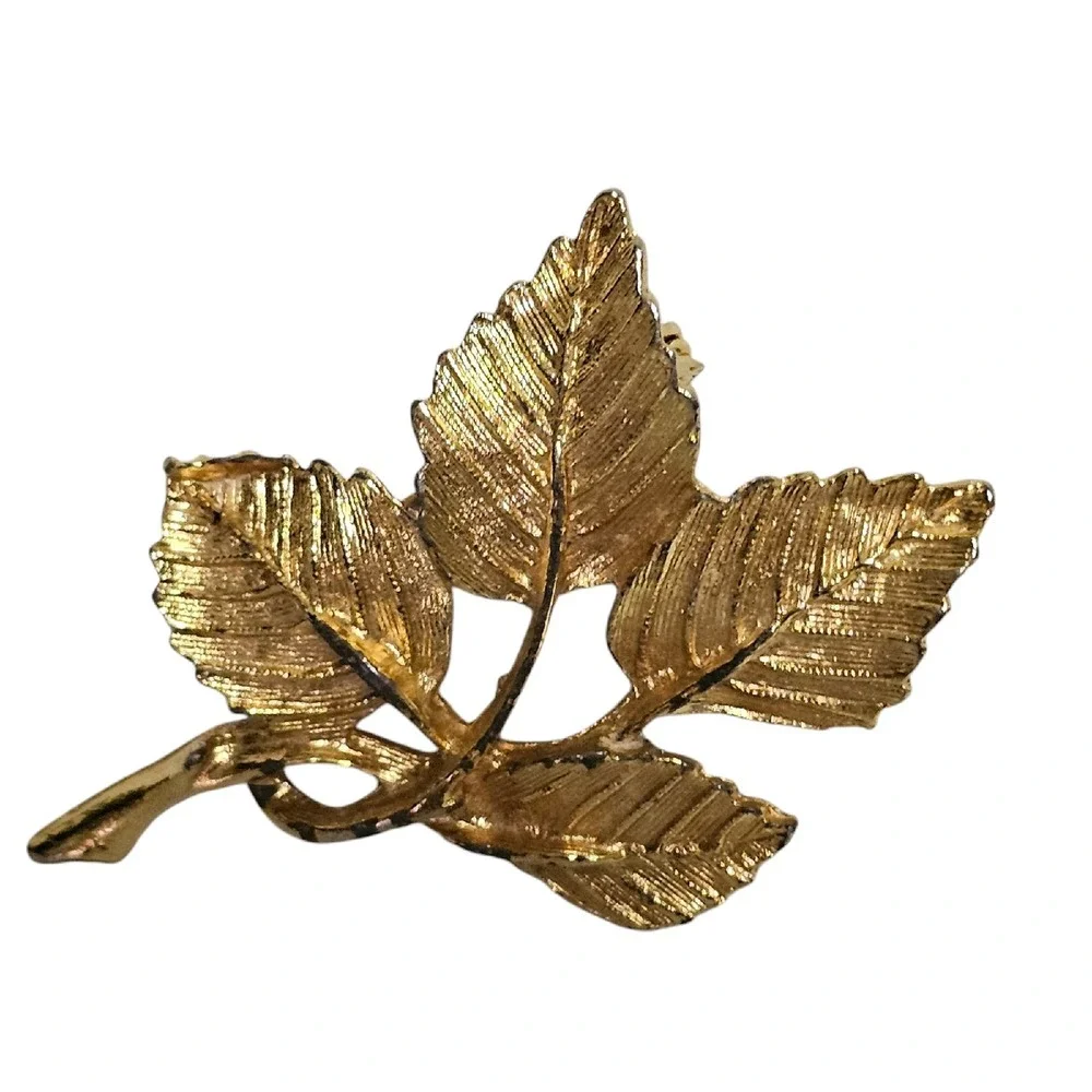 OFA Gold Leaf Brooch Pin Vintage Textured Maple Leaf Statement Jewelry‎